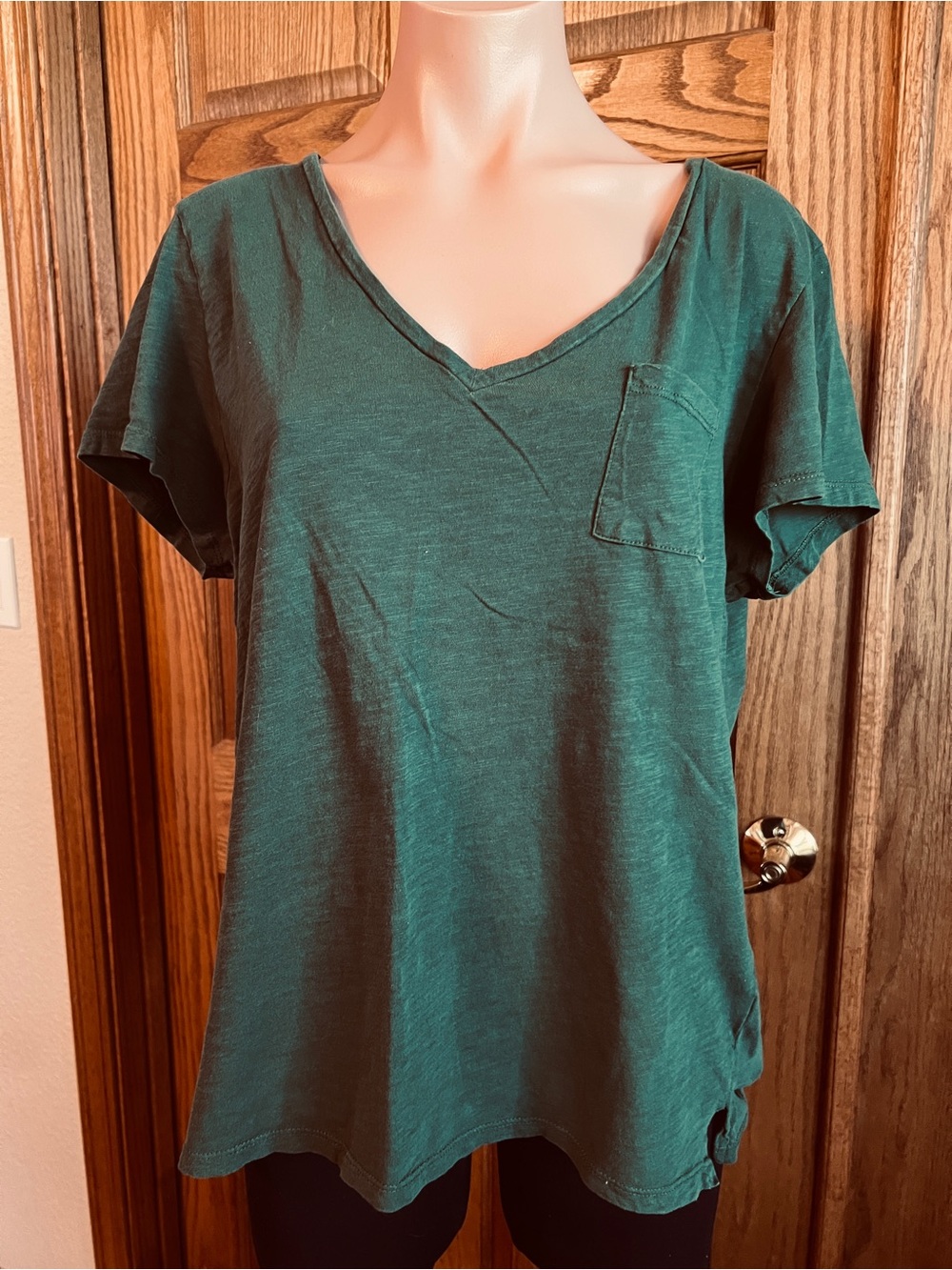 dip Dark Green V-Neck Short Sleeve Pocket Tee